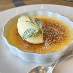 ニコエ - デザート　自家製バニラアイスとクレームブリュレ