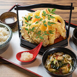 Kanzen Koshitsu Izakaya Sakafune - 野菜と海老の天ぷら
