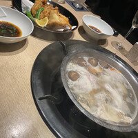 焼ふぐ夢鉄砲 中目黒店 - テッチリとから揚げ。やっぱから揚げよね