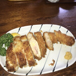 仁亭 - 左から5切までチーズ入り　