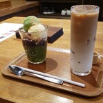 北斎茶房 - 抹茶パフェとアイスカフェラテ