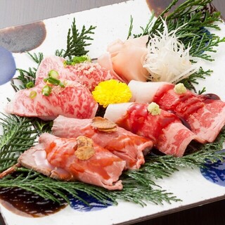《肉寿司》口の中でとろけるA5黒毛和牛サーロインを使用！！