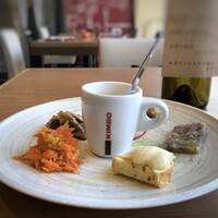 Osteria Falco - ◆前菜盛り合わせ・・これは嬉しい。仕事中でなければ、ワインと共に味わいたい品。