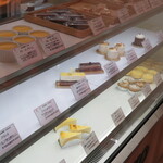 Atelier Kuko - 蛋糕非常受歡迎，有些品項已經售罄