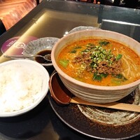 中國名菜 龍坊 代官山店 - 名物“担々麺”とライス