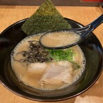 博多らーめん 一真 - 