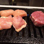 焼肉 モンタナ - お任せコース　ブランド鶏のモモ、ササミ、豚のシャトーブリアン
