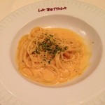 新鮮なウニのスパゲッティ