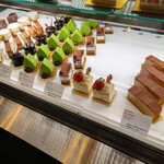 Patisserie Ravi,e relier - 