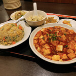 シン龍閣 - 麻婆豆腐＋炒飯