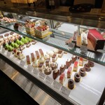 Patisserie Ravi,e relier - 