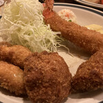 とんかつ宮島 - 海老ひれかき定食アップ