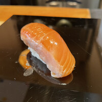 登喜和鮨 新発田本店 - 桜鱒