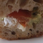 ダヴィッド パン - バジルとトマトのサンド？（断面〜Sand viennoise