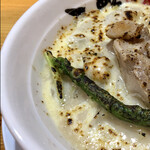 らーめんまるはち 小牧本店 - 春野菜のグラタンまぜそば