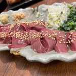 炭火焼鳥 千鳥足 - 軍鶏レバ刺し