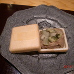 フォアグラやお漬物など面白い組み合わせ