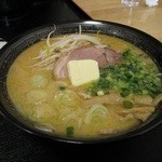 ヤマニ - ミルク味噌ラーメン700円