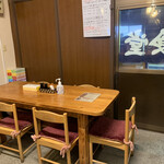 Minato Shokudou - 店内テーブル席