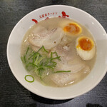 久留米ラーメンふくの家 - チャーシューメン（煮玉子トッピング）