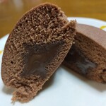 デイリーヤマザキ - ふわっこ（チョコクリーム）、断面