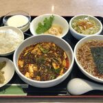 Tsuugokuryouri Shumpantei - 本場四川省の麻婆豆腐ランチセット