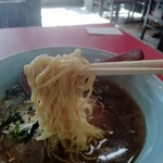 福満溢 - しっかりと湯気の立ち昇るラーメン！