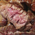170107221 - ミディアムレアの赤身肉