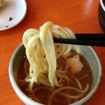明石塩元帥 - つけ麺、麺上げ。このスープに中太麺がよく合う。
