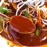 マジックスパイス - 甘みのある超激辛ドロドロスープ