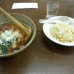 天下一 - サービス麺セット\550