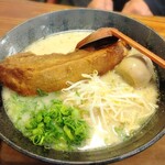 麺屋勝水 - ★原価無視 角煮らーめん