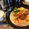 Supaisuhammen kyoudaisha - 毛沢東担々麺、スパイス玉子、サービスライス