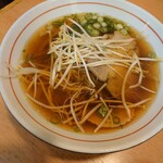 力餅 - 中華そば490円✨安定の美味しさ。和風のスープ、飲み干せます♪