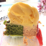 海to里 - 【Desert】桜と抹茶のムースケーキ。自家製のバニラアイスも乗っかっちゃって綺麗なの。もちろん、とてつもなく美味しい！