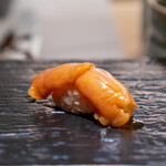 寿司と日本料理 銀座 一 - 赤貝