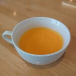 レストラン　空音 - ニンジンのスープ