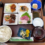 甲楽城売店 - 日替わり定食1100円だったかな？