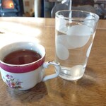 楽蔵ぴあの - お茶はハーブティー