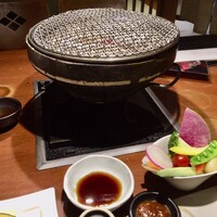 飛騨牛一頭家 馬喰一代 岐阜神田 - 炭焼き七輪
                      サラダ(野菜スティック)