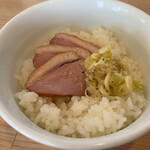 Shunsai Ramen Emuzu - まかない丼の鴨ネギチャーシュー丼のミニ！