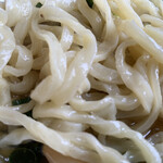 Sano Aotake Teuchi Ramen Ishikari - 麺は太くてモチモチです。