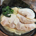 Ichikakuya - チャーシュー麺(醤油)
