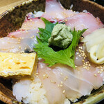 魚の三是 - 日替り漬け丼(780円)