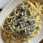 カネヒデ小林商店 - 釜揚げしらすも後日パスタにしてガッツリいただきました