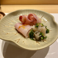新地 鮓 ゆうじろう - 石鯛の黄身醤油…一品