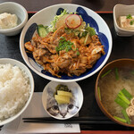 猫丸食堂 - ★国産豚のキムチ炒め定食（¥980）
