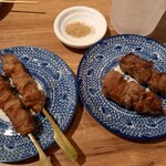 ラムの串焼き ひつじの一休 - 上ロースと赤身モモ　一本￥250