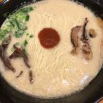 純とんこつラーメン専門店 あんてい - あんていラーメン   680円なり