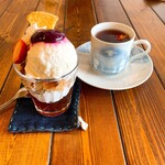 cafe 自休自足 - 